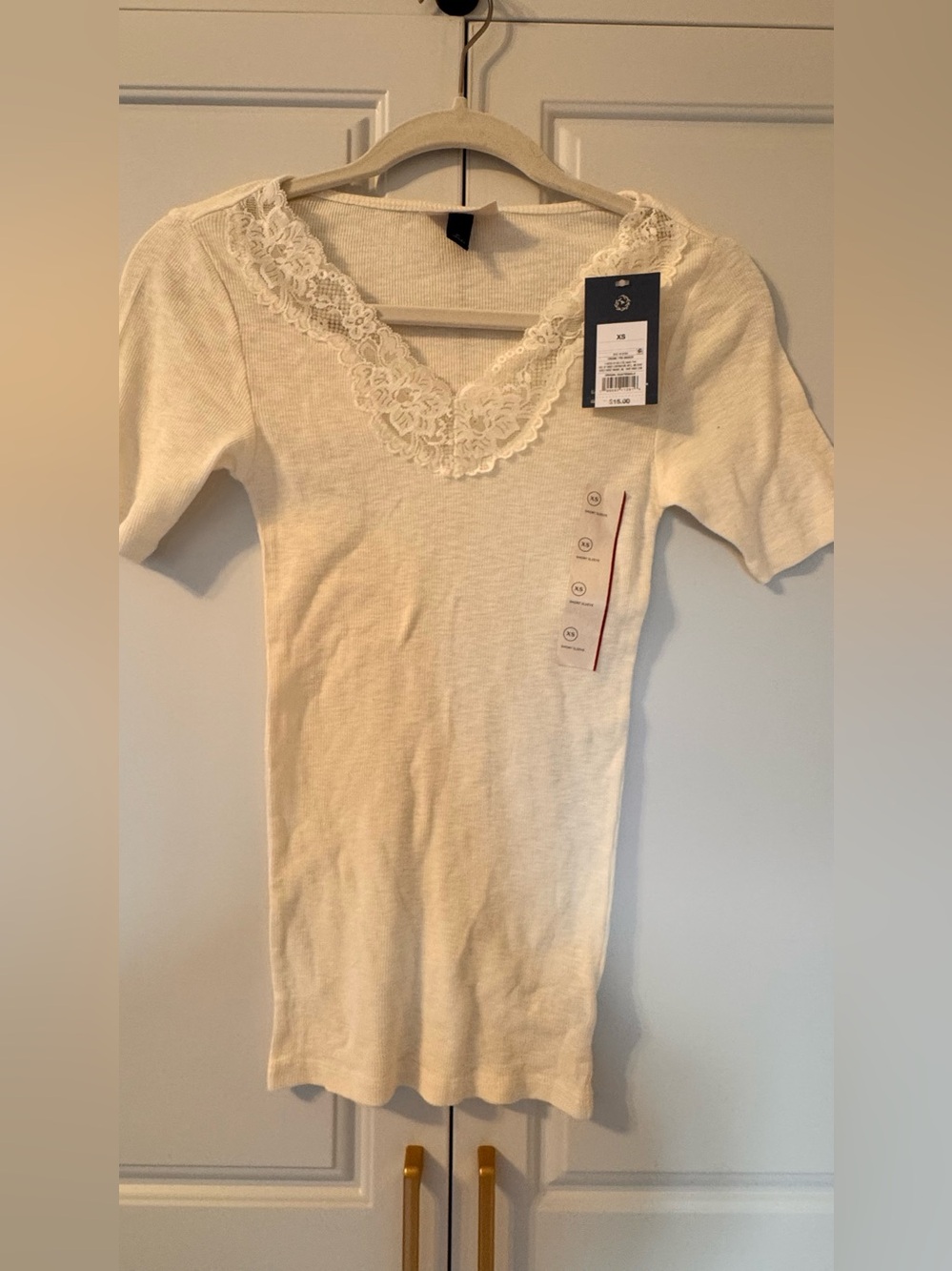 Universal Thread Cream Lace V-Neck Ribbed Camisole